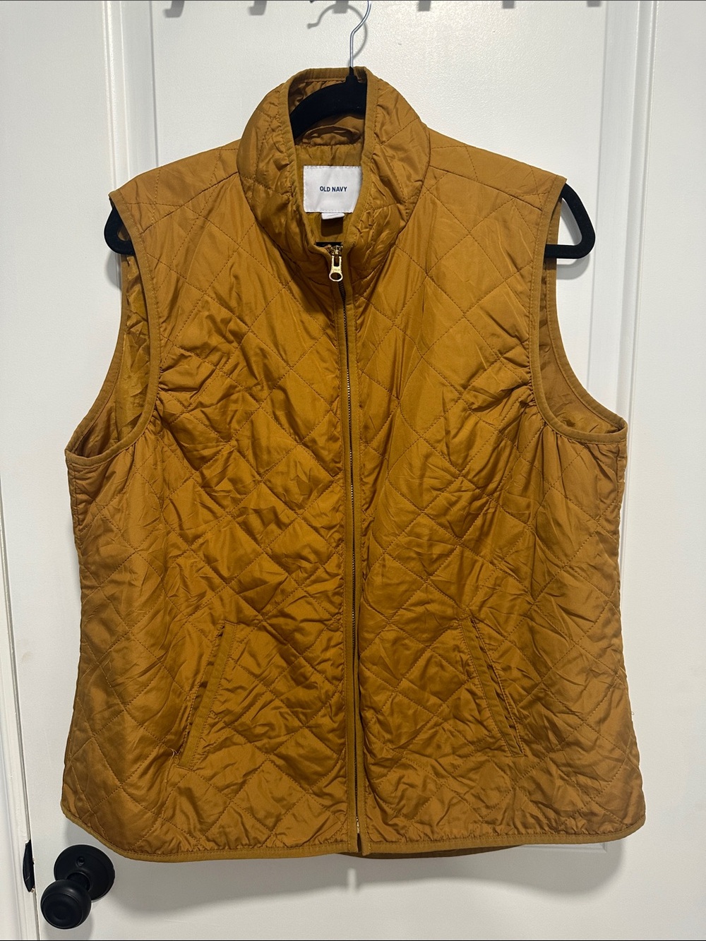 Old Navy Quilted Sleeveless Vest in Mustard